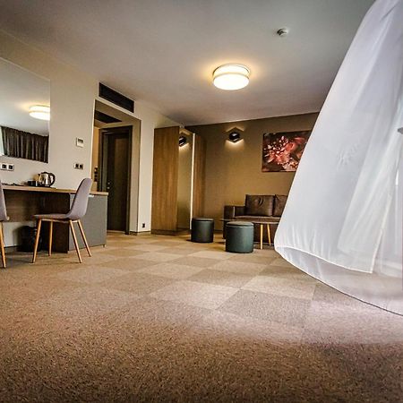 Jitomir Hotel Montana Zewnętrze zdjęcie