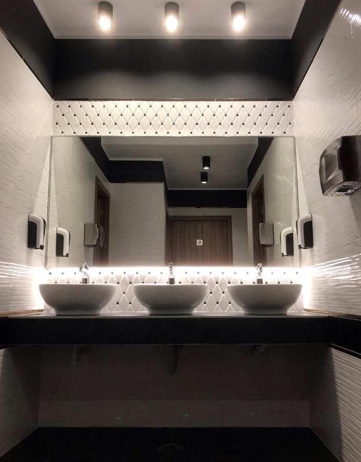 Jitomir Hotel Montana Zewnętrze zdjęcie