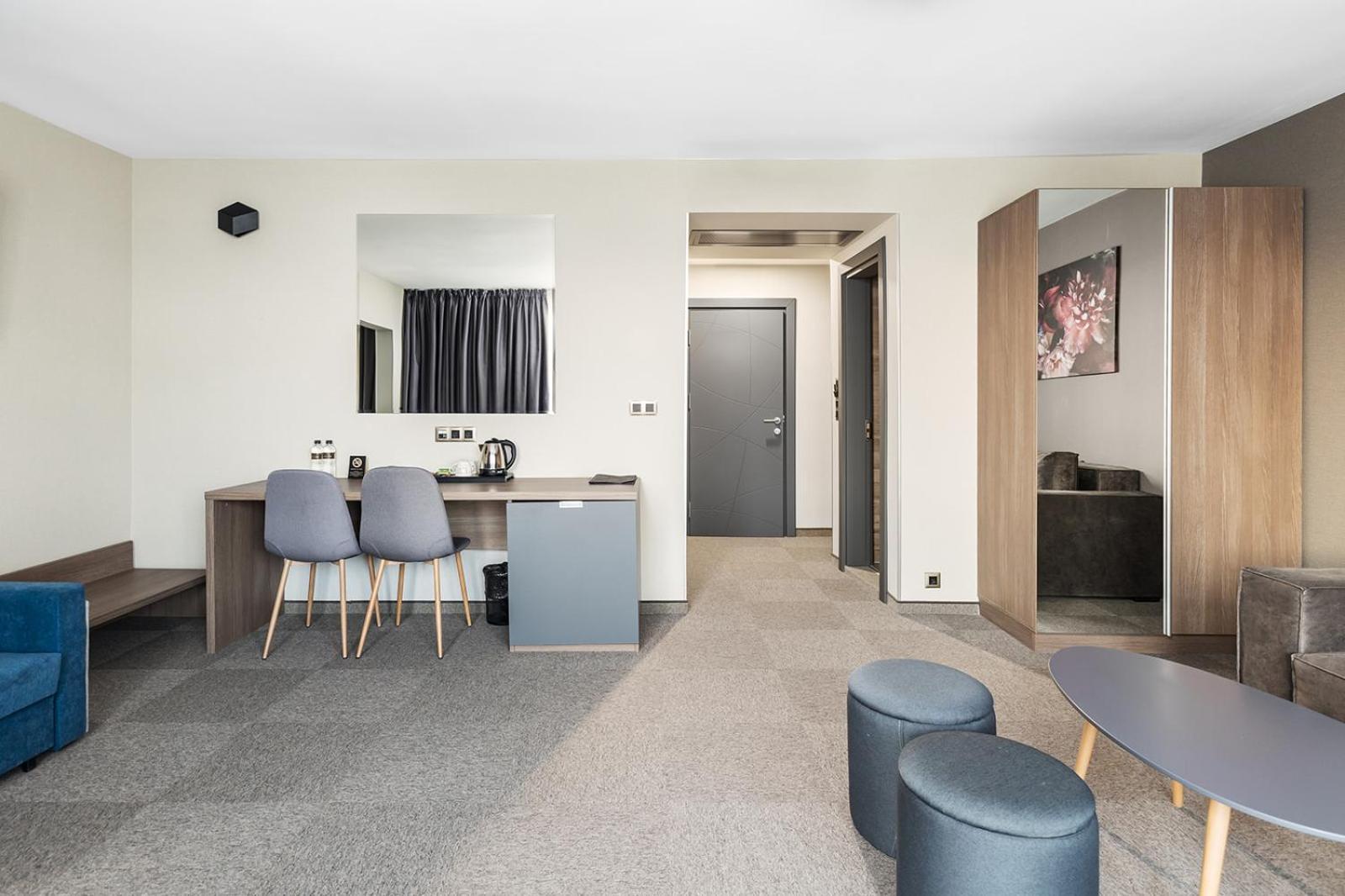 Jitomir Hotel Montana Zewnętrze zdjęcie
