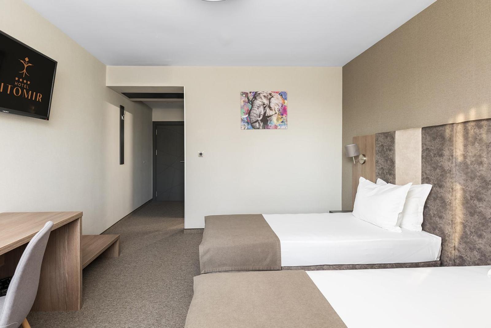 Jitomir Hotel Montana Zewnętrze zdjęcie