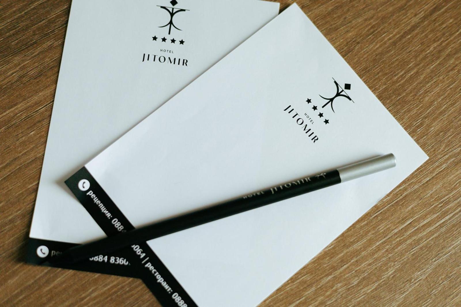 Jitomir Hotel Montana Zewnętrze zdjęcie